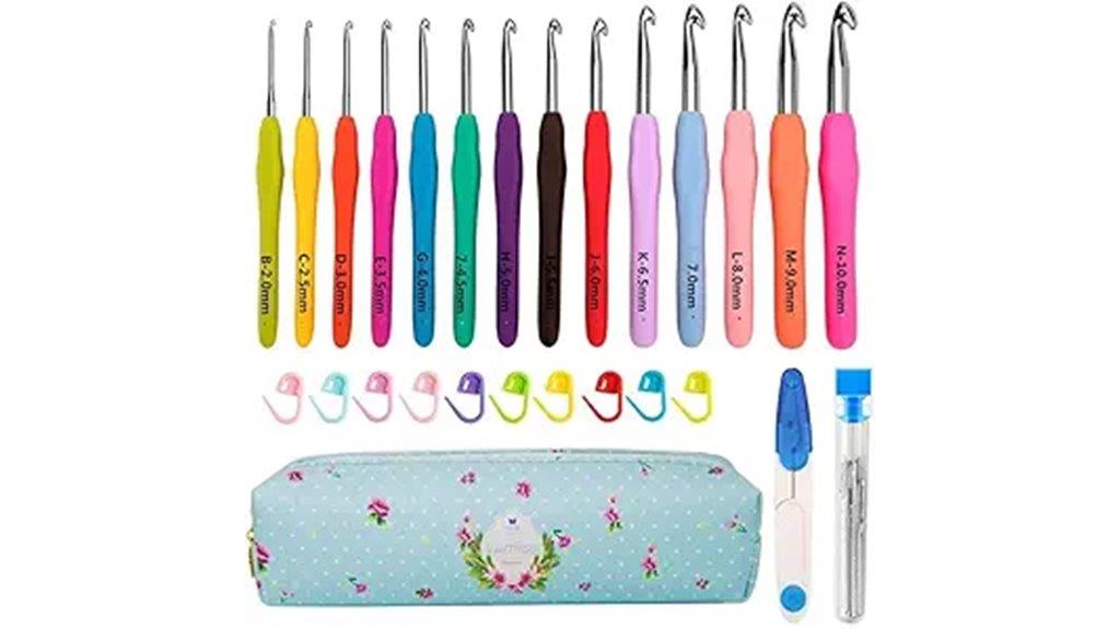 complete ergonomic crochet set
