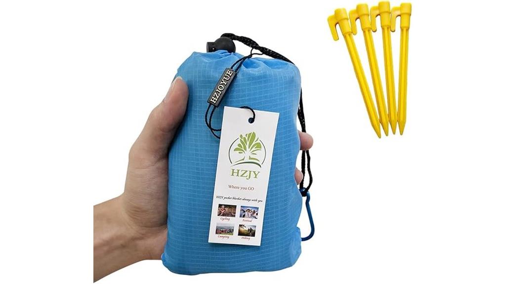 large outdoor blanket with accessories