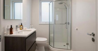 common bathroom design errors